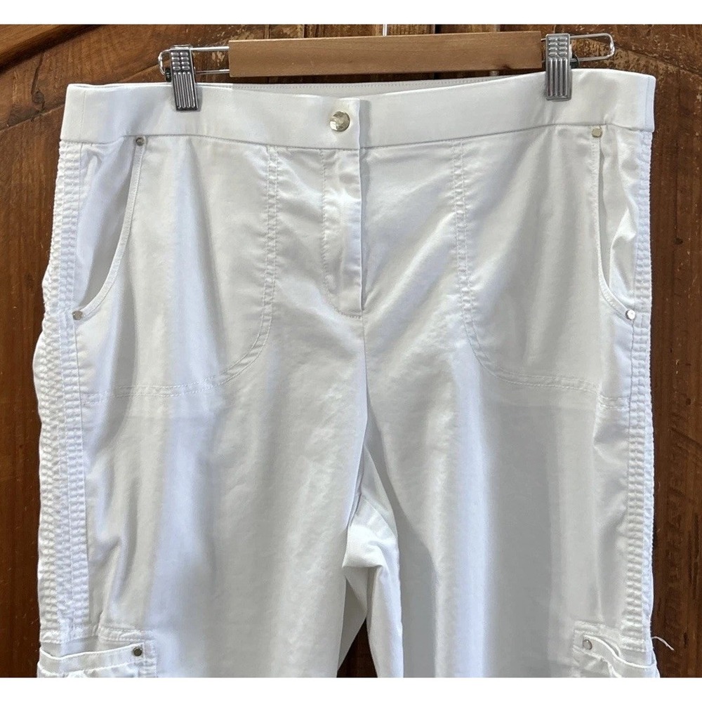 CHICOS Women's Ultimate Fit Luxe Twill Utility Crop Pants Sz‎ 12 (2) Cute ! - Picture 3 of 6
